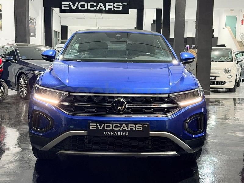 Usado VW T-Roc Advance 110 CV (80 kW) 2022 Azul SUV