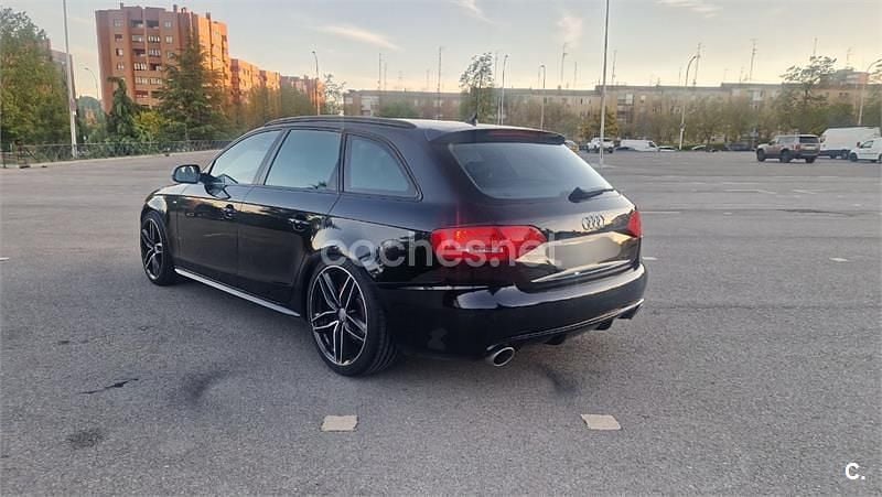 Usado Audi A4 S-Line 190 CV (139 kW) 2011 Negro Familiar