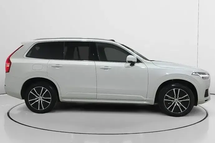 Usado Volvo XC90 Core 235 CV (172 kW) 2022 SUV