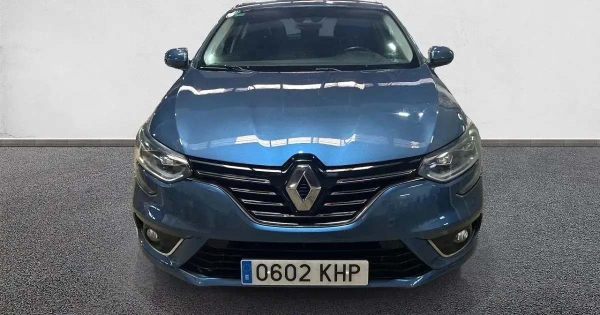 Usado Renault Mégane IV Zen 130 CV (95 kW) 2018