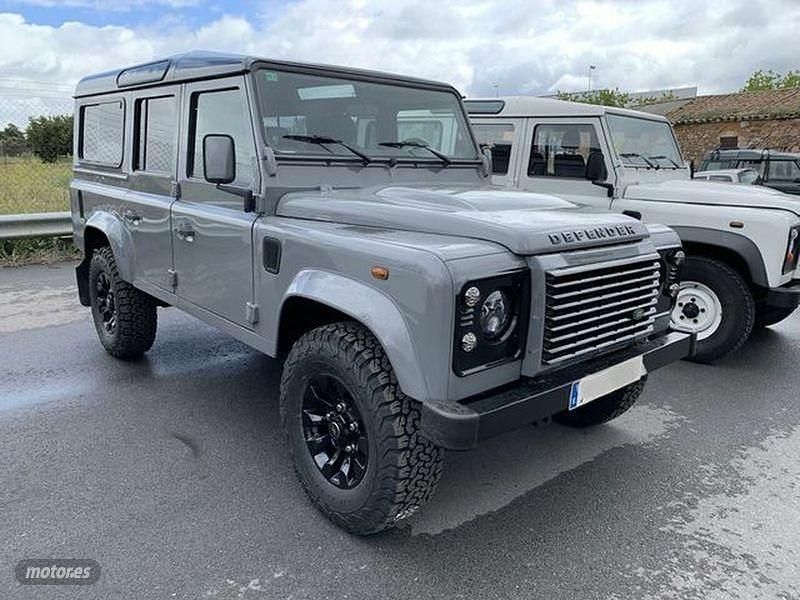 Usado Land Rover Defender SE 122 CV (89 kW) 2014 Gris SUV