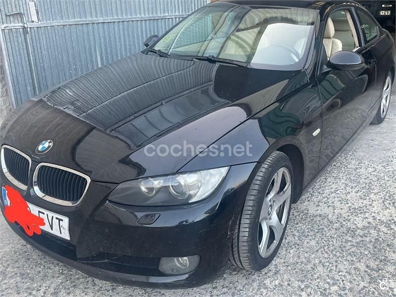 Negro Usado 2009 BMW 320 Coupe | 3000 € - Imagen 1/4
