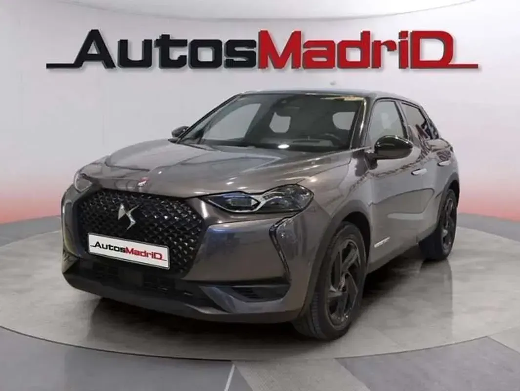 Usado DS Automobiles DS3 Crossback Performance 131 CV (96 kW) 2020 Gris SUV