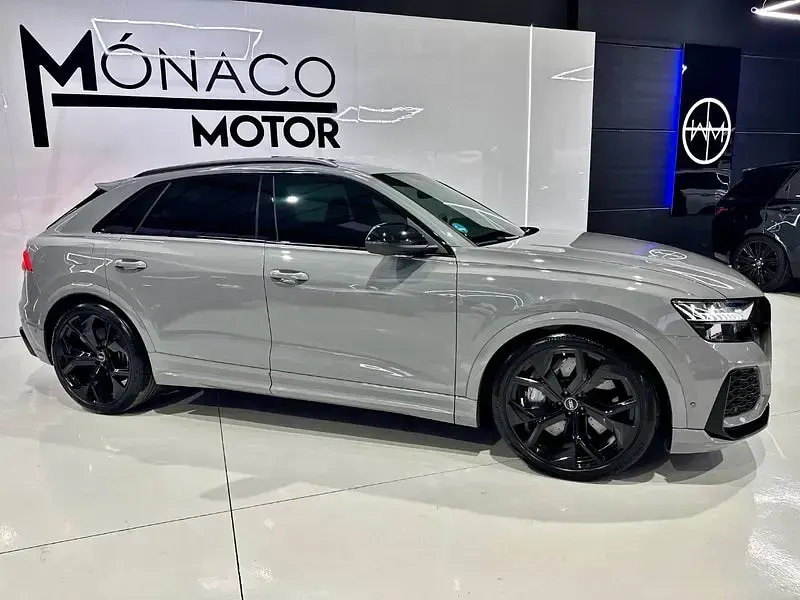 Usado Audi RS Q8 600 CV (441 kW) 2022 Gris / plata SUV