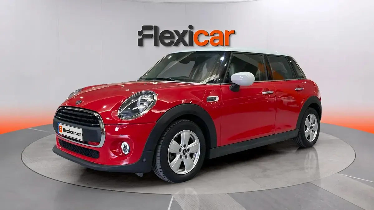 Usado Mini ONE 102 CV (75 kW) 2020 Rojo Utilitario