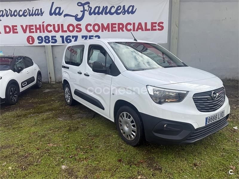 Usado Opel Combo Life Edition 102 HP (75 kW) 2021 Branco Monovolume
