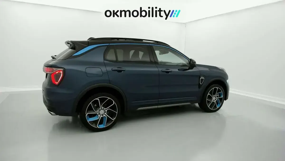 Usado Lynk & Co 01 261 CV (191 kW) 2022 Azul SUV