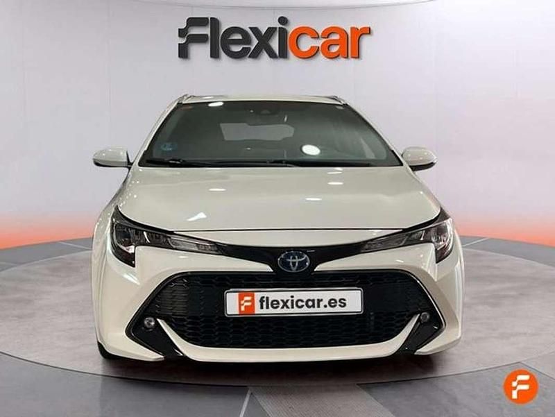 Usado Toyota Corolla Active 122 CV (89 kW) 2021 Blanco Familiar