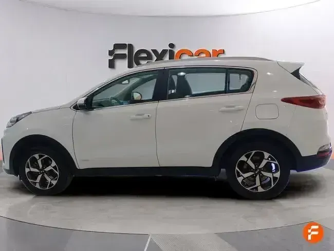 Usado Kia Sportage 136 CV (100 kW) 2021 Blanco SUV