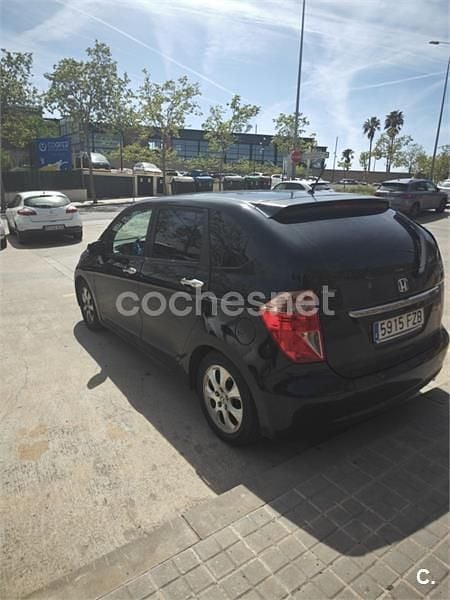 Usado Honda FR-V 140 CV (102 kW) 2008 Negro Monovolumen
