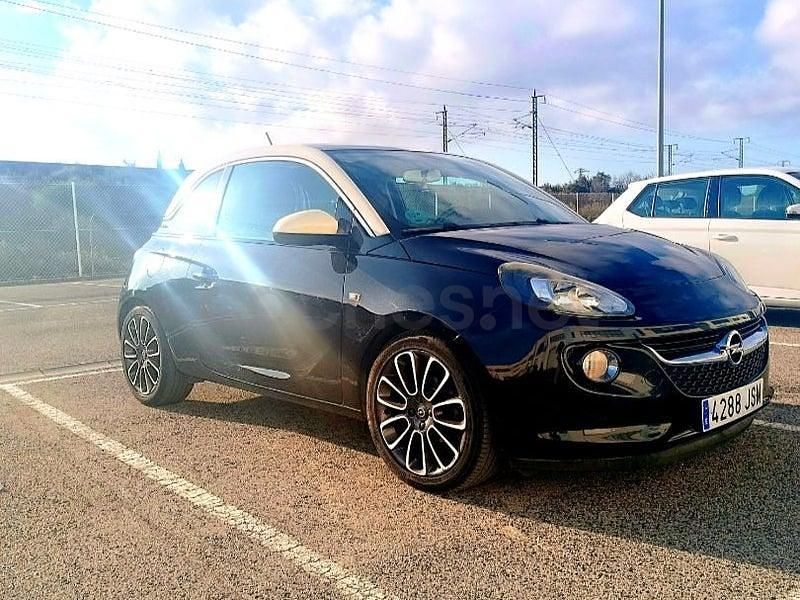 Usado Opel Adam Glam 100 CV (73 kW) 2016 Negro Utilitario