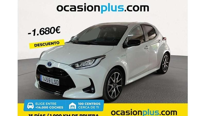 Blanco Usado 2021 Toyota Yaris Hybrid Style Utilitario | 16.810 € (Precio justo) - Imagen 1/4