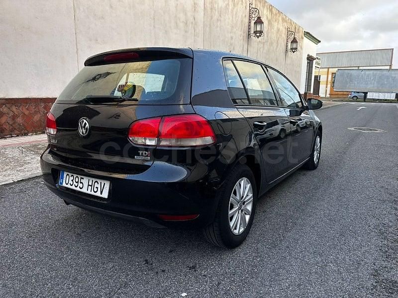 Usado VW Golf VII 105 CV (77 kW) 2012 Negro Berlina