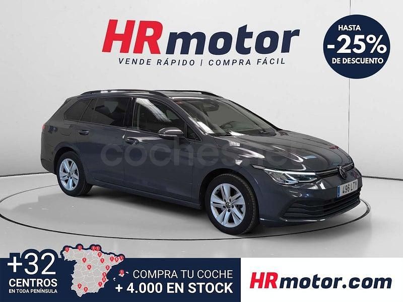 Usado VW Golf VIII Life 115 CV (84 kW) 2021 Gris / plata Familiar
