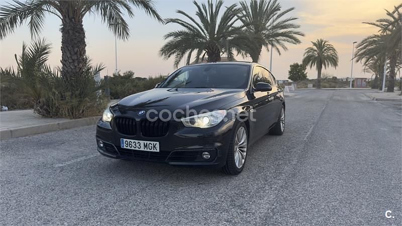 Negro Usado 2015 BMW 520 Gran Turismo Comfort Edition Berlina | 18.000 € (Un poco caro) - Imagen 1/4