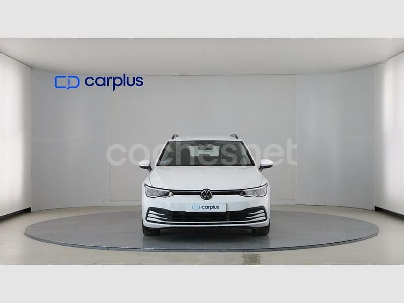 Usado VW Golf VIII 115 CV (84 kW) 2022 Blanco puro Familiar