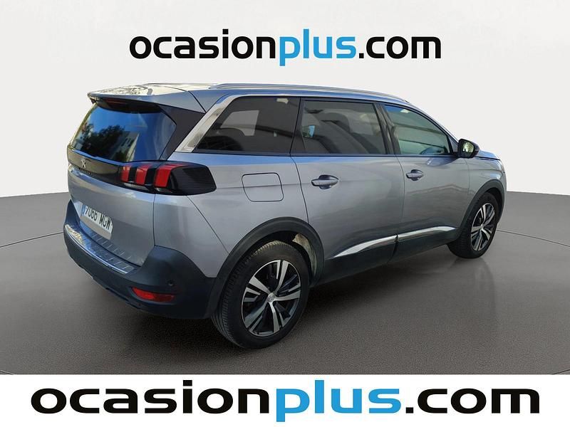 Usado Peugeot 5008 Allure 131 CV (96 kW) 2023 Gris SUV