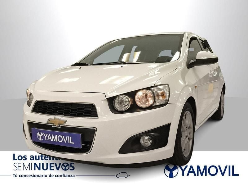 Usado Chevrolet Aveo LTZ 101 CV (74 kW) 2013 Blanco Berlina
