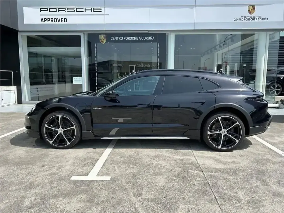 Usado Porsche Taycan Cross Turismo 350 kW (476 CV) 2024 Eléctrico Berlina