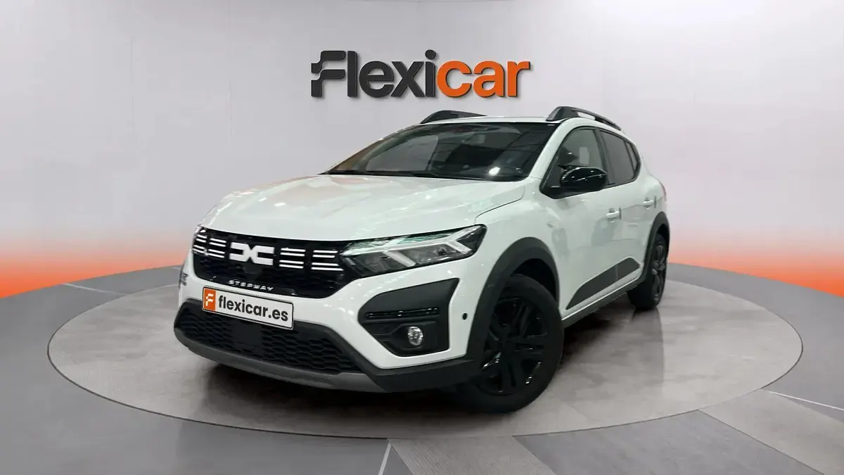 Usado Dacia Sandero Essentiel 91 CV (66 kW) 2023 Blanco Berlina