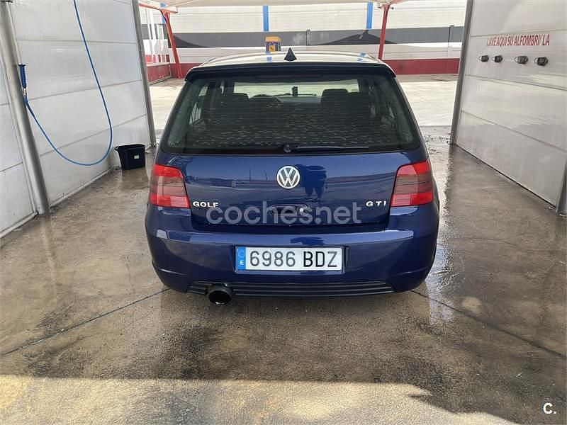 Usado VW Golf IV Highline 150 CV (110 kW) 2001 Azul Familiar