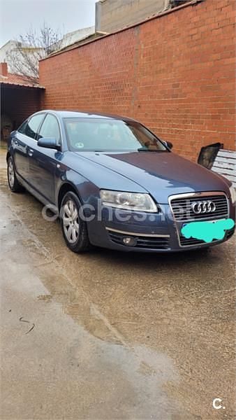 Usado Audi A6 225 CV (165 kW) 2004 Azul Familiar