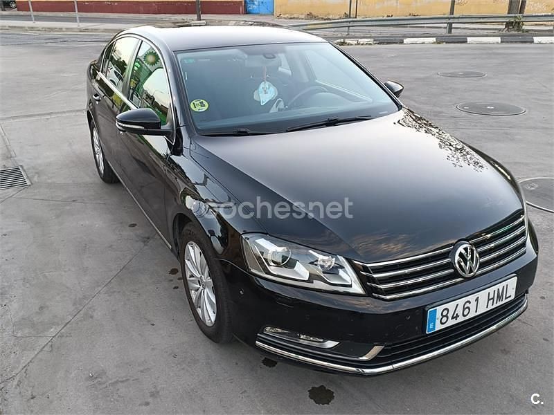 Negro Usado 2012 VW Passat Edition Berlina | 8750 € (Buen precio) - Imagen 1/4