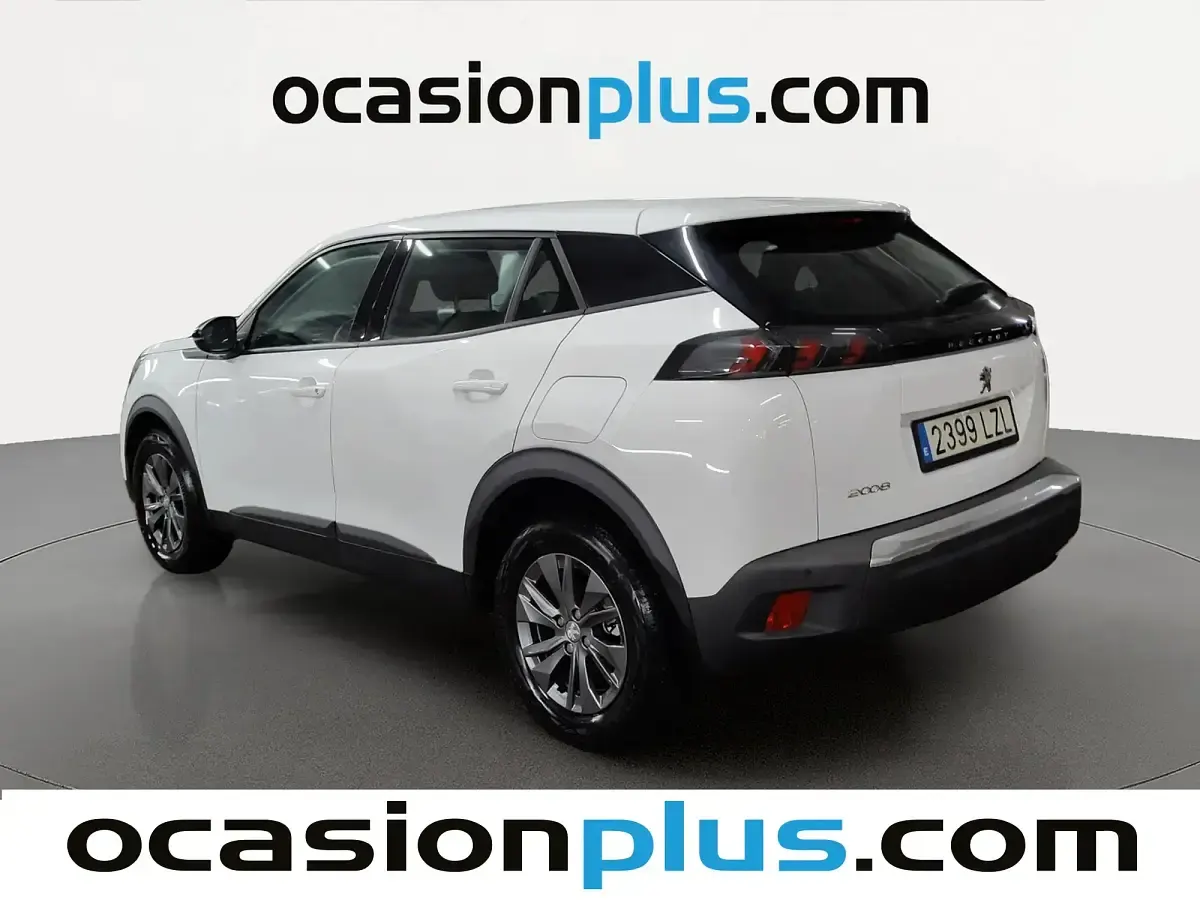 Usado Peugeot 2008 Active 100 CV (73 kW) 2022 Blanco SUV