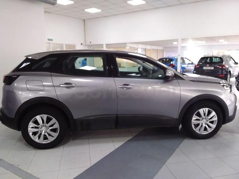 Usado Peugeot 3008 Active 120 CV (88 kW) 2017 Gris / plata SUV