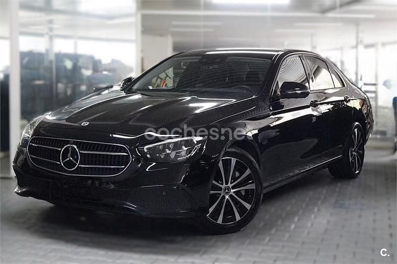 Usado Mercedes E300 320 CV (235 kW) 2023 Negro Berlina