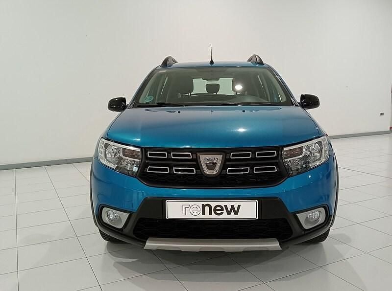 Usado Dacia Sandero Stepway 100 HP (73 kW) 2021 Azul Sedan