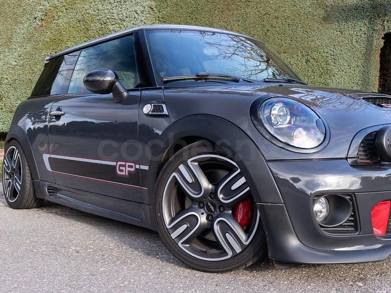 Usado Mini John Cooper Works 306 CV (225 kW) 2020 Gris / plata Utilitario