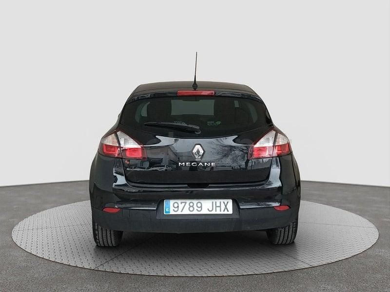 Usado Renault Mégane LIMITED 115 CV (84 kW) 2015 Negro Berlina