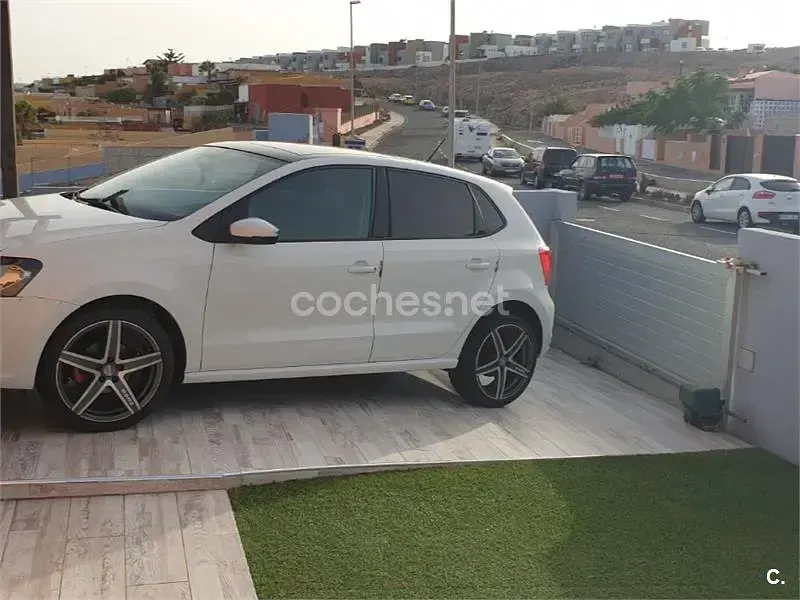 Usado VW Polo Advance 90 CV (66 kW) 2015 Blanco Berlina
