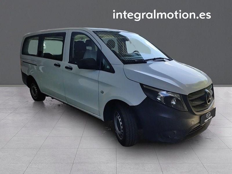 Usado Mercedes Vito 100 CV (73 kW) 2022 Blanco Van