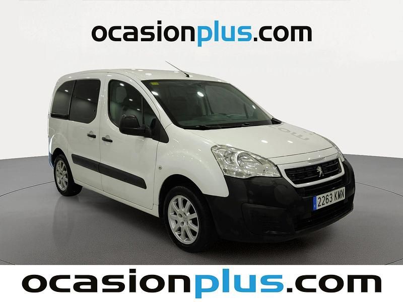 Usado Peugeot TePee Access 75 CV (55 kW) 2018 Blanco Familiar
