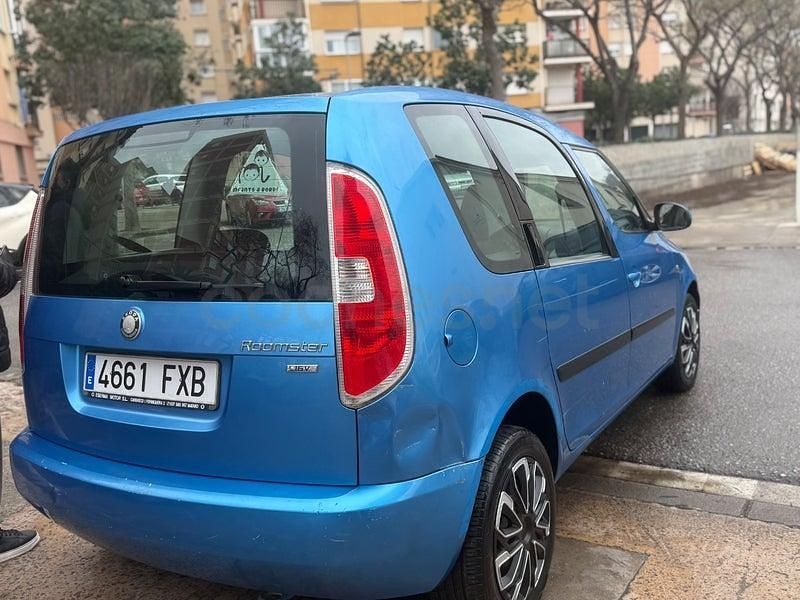 Usado Skoda Roomster 86 CV (63 kW) 2007 Azul Monovolumen