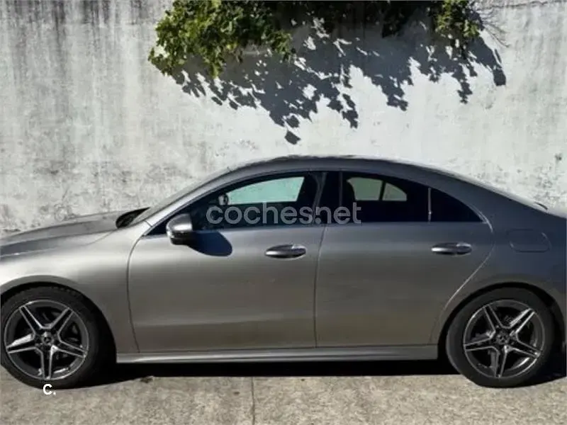 Usado Mercedes CLA180 136 CV (100 kW) 2020 Gris / plata Coupe