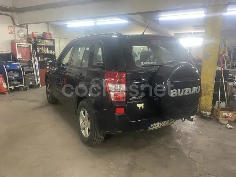Usado Suzuki Grand Vitara 140 CV (102 kW) 2007 Negro SUV