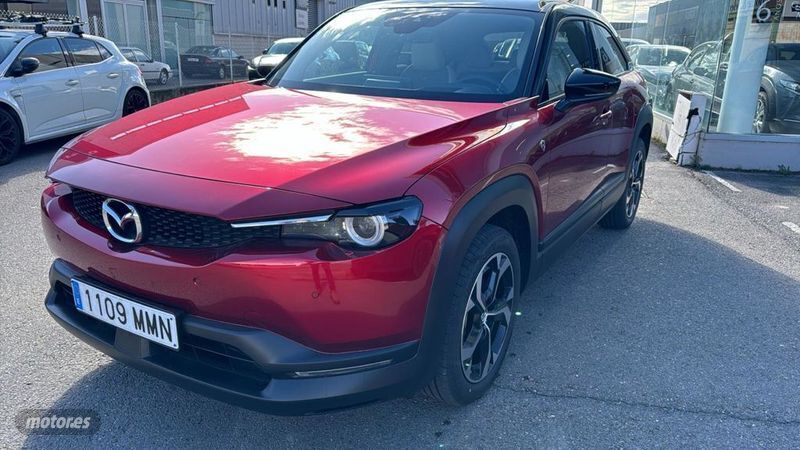Rojo Usado 2023 Mazda MX30 Ad'Vantage SUV | 30.900 € (Caro) - Imagen 1/4