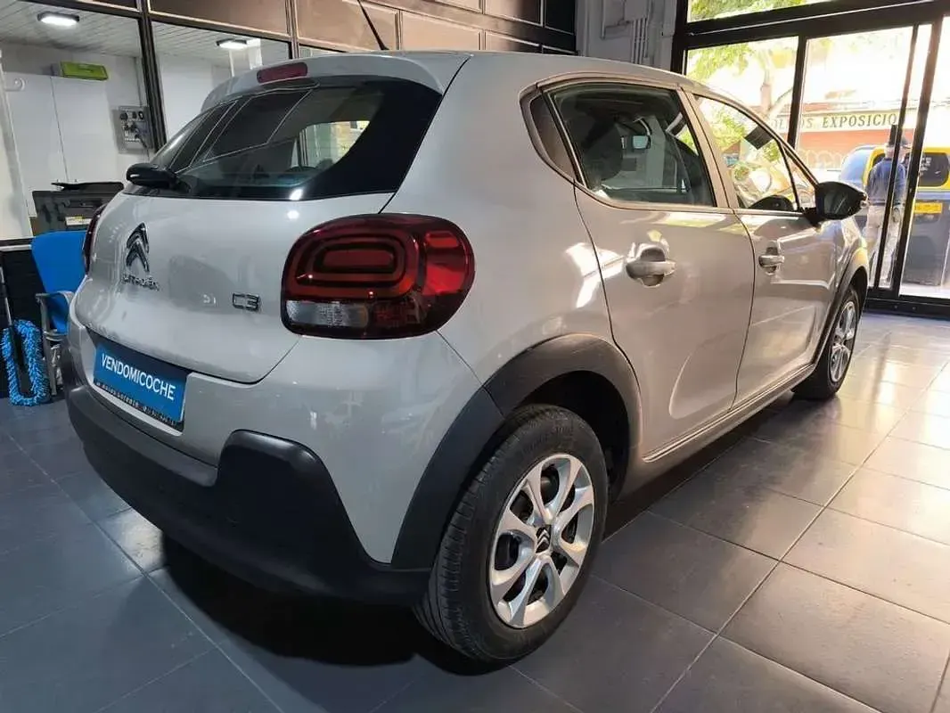Usado Citroën C3 Feel 102 CV (75 kW) 2022 Beige Utilitario