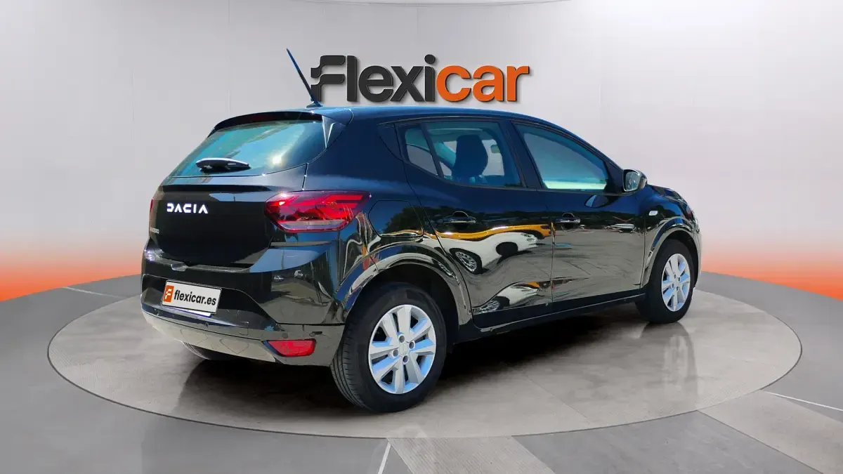 Usado Dacia Sandero Expression 101 CV (74 kW) 2022 Negro Berlina