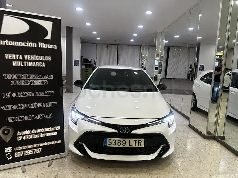 Usado Toyota Corolla Active 122 CV (89 kW) 2021 Blanco Berlina