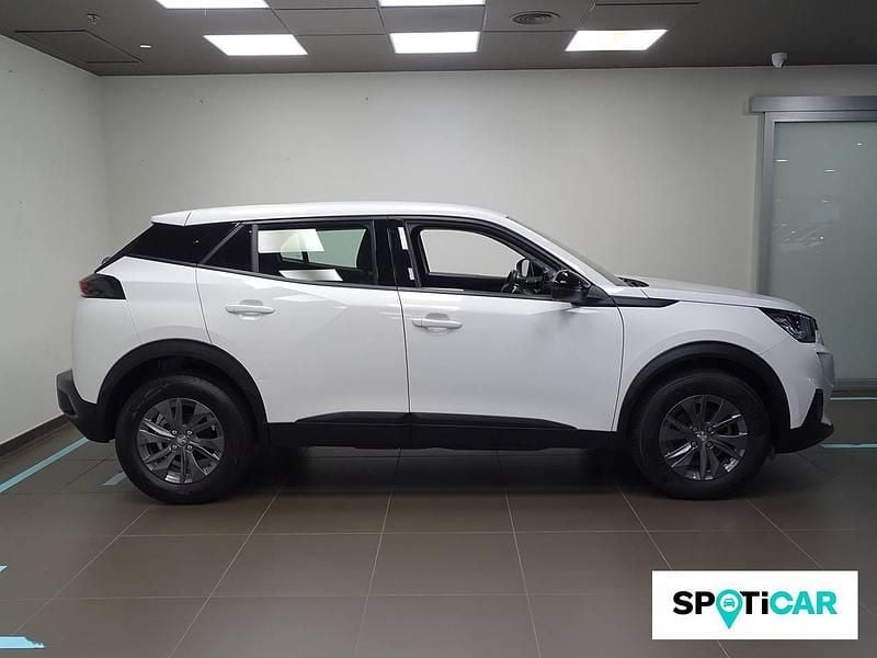 Usado Peugeot 2008 Active 110 CV (80 kW) 2022 Blanco SUV