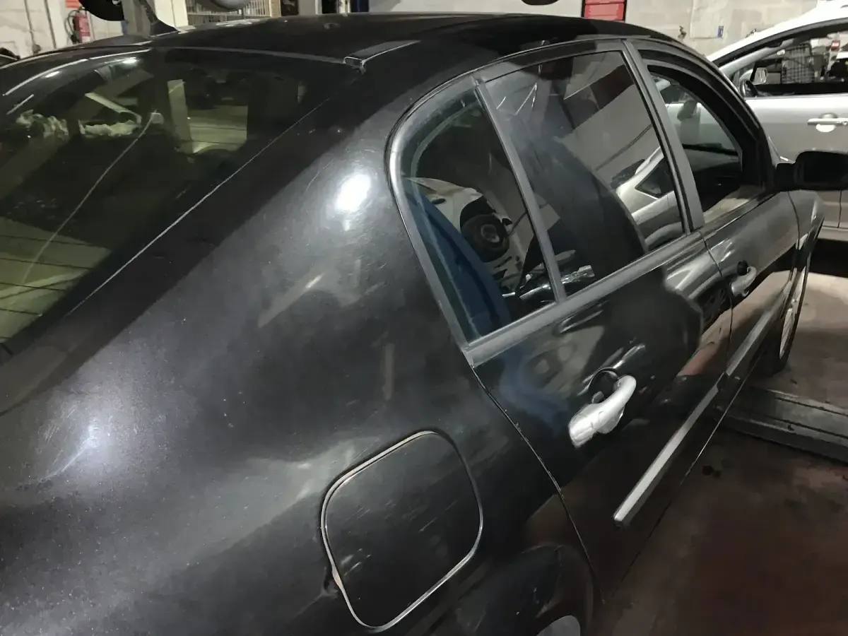 Usado Renault Mégane Expression 130 CV (95 kW) 2006 Negro