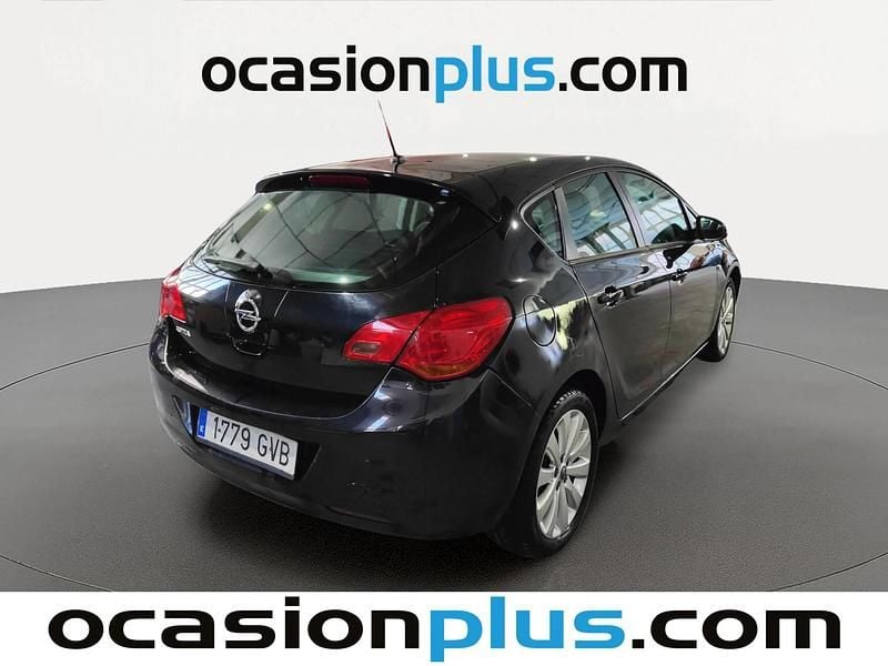 Usado Opel Astra Enjoy 116 CV (85 kW) 2010 Negro Utilitario