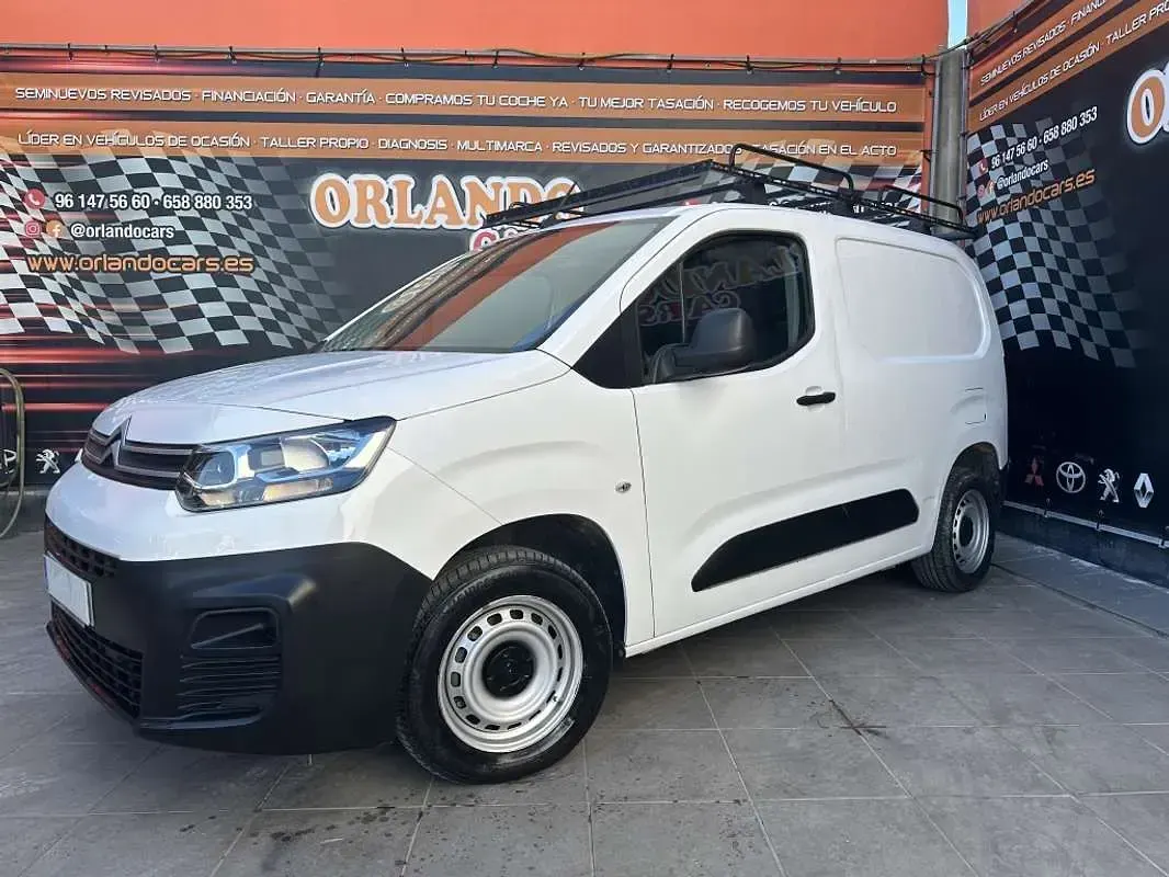 Usado Citroën Berlingo 102 CV (75 kW) 2020 Blanco Monovolumen