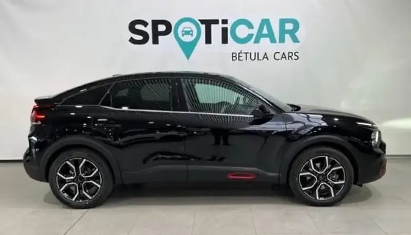 Usado Citroën e-C4 Feel 100 kW (136 CV) 2023 Negro