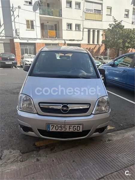 Gris / plata Usado 2006 Opel Meriva Enjoy Monovolumen | 2800 € (Buen precio) - Imagen 1/4