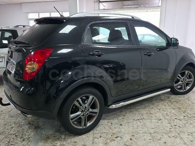 Usado Ssangyong (KGM) Korando Limited 175 CV (128 kW) 2011 Negro SUV
